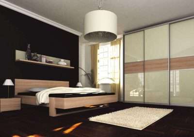 Hálószobai beépített szekrény világos festett üveggel, fa hatású bútorlappal matt ezüst tolóajtó kerettel