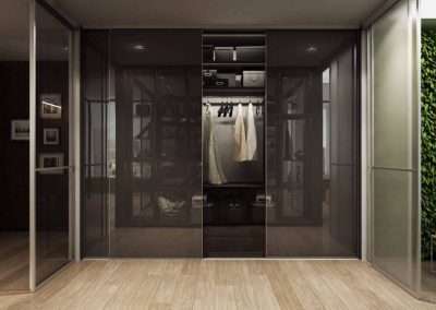 Modern tolóajtós szekrény a folyosóra üveggel